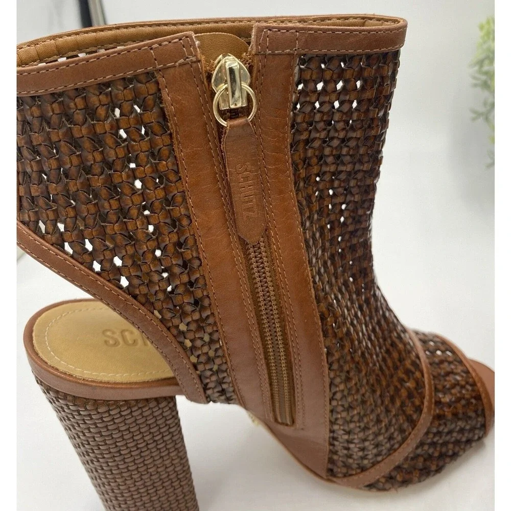 Schutz Anacris Women's Saddle Casual Peep‎ Toe Woven Bootie - Size 9B